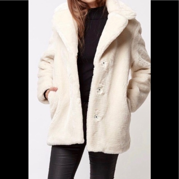 TOPSHOP Faux Fur Coat - Picture 2 of 6